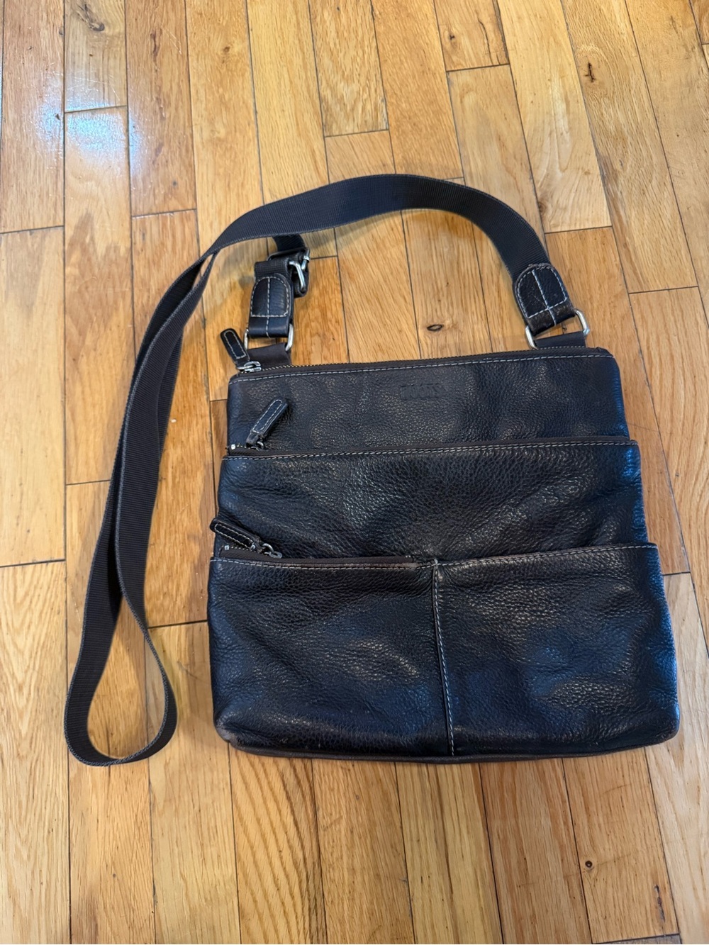 Brownish Black Leather Crossbody Messenger Bag Roots #805